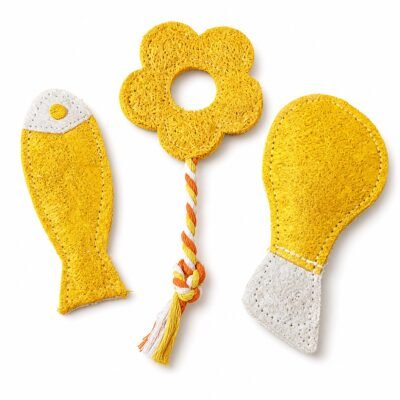 natural-loofah-cat-toys-group Natural Loofah Cat Toy Collection